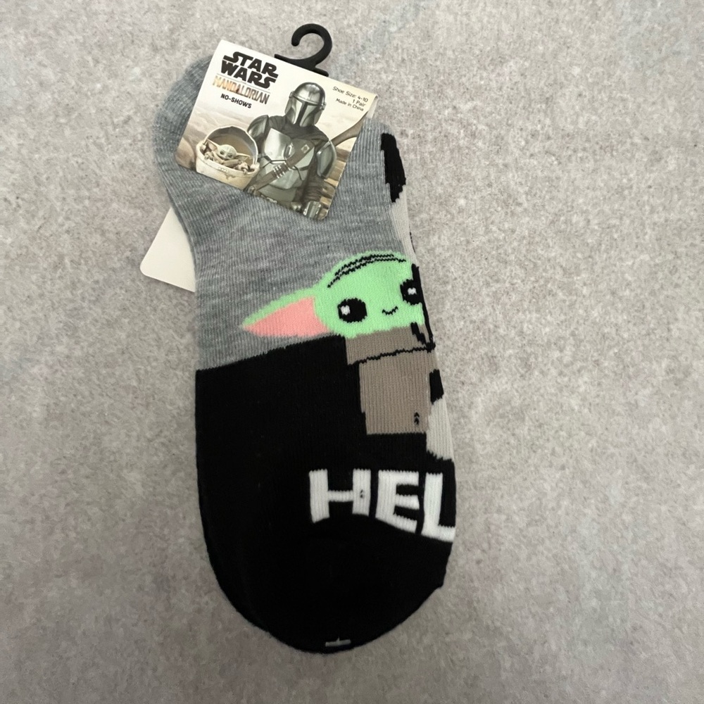 Star Wars Mandalorian Yoda No Shows Socks
